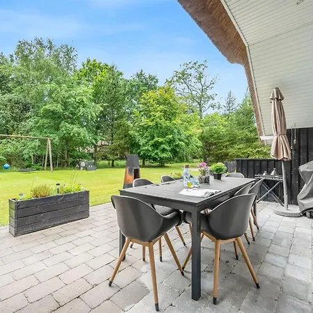 Prázdninový dům Arttu - 2-4km From The Sea By Interhome *