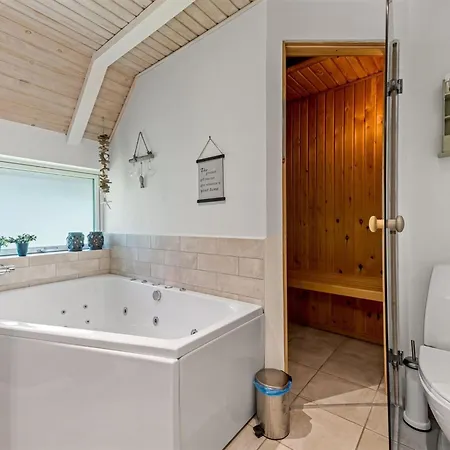 Сasa de vacaciones Arttu - 2-4km From The Sea By Interhome Blåvand