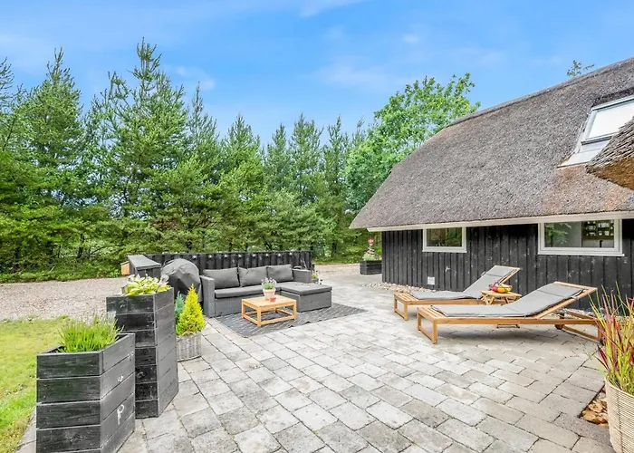 Arttu - 2-4km From The Sea By Interhome